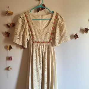 Vintage 🌻 White Floral Boho Maxi Dress